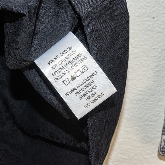 Robert Graham Men's Medium Bayview Button Down Shirt Textured floral NWT - Picture 8 of 10